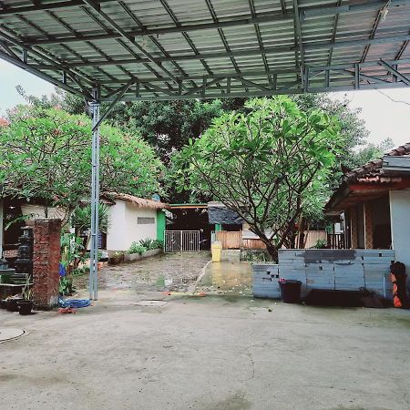 Pandu Homestay Mandalika Lombok Kuta  ภายนอก รูปภาพ