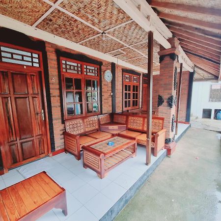 Pandu Homestay Mandalika Lombok Kuta  ภายนอก รูปภาพ